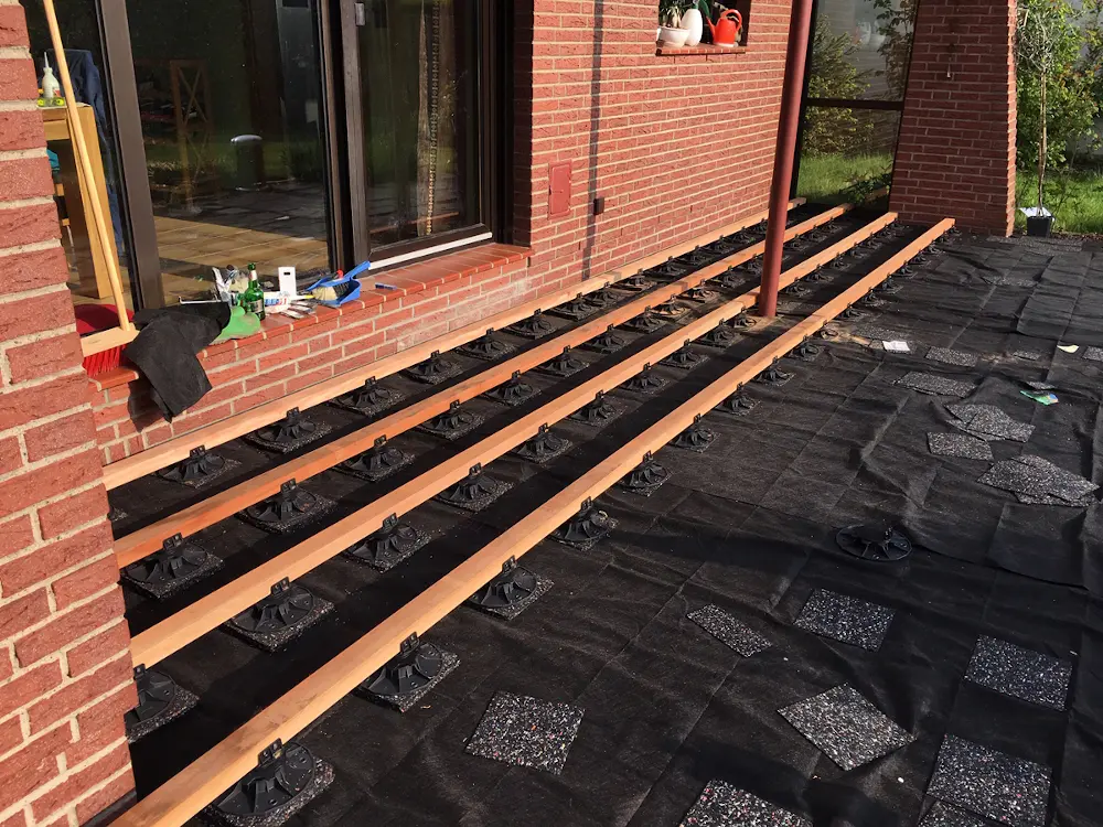 00022656~~02~Cupiuba_Unterkonstruktion_Ambiente