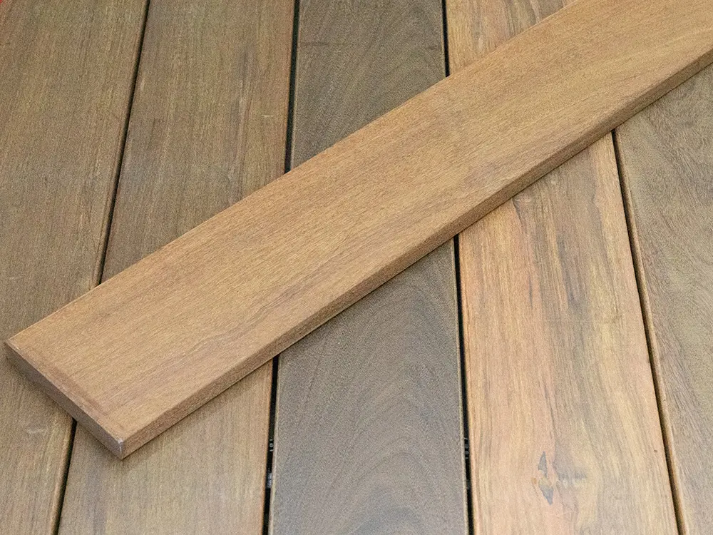 18-204882~~32~Terrassendielen_Ipe_21x145mm_Ambiente02KD