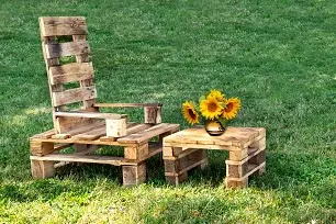 Upcycling im Garten - Gartenmöbel aus Paletten
