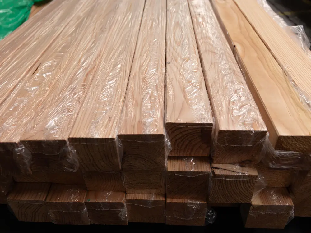 18-204784~~03~Euro_Laerche_UK_90_Lager03