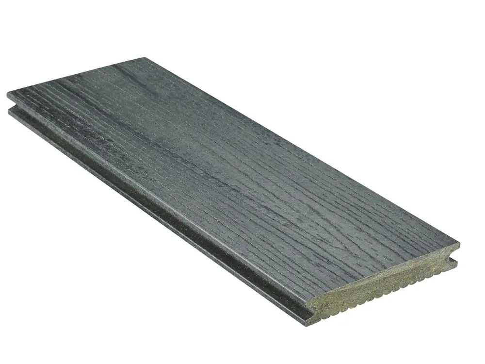 18-200616~~01~WPC_Terrassendiele_Die_Naturlinie