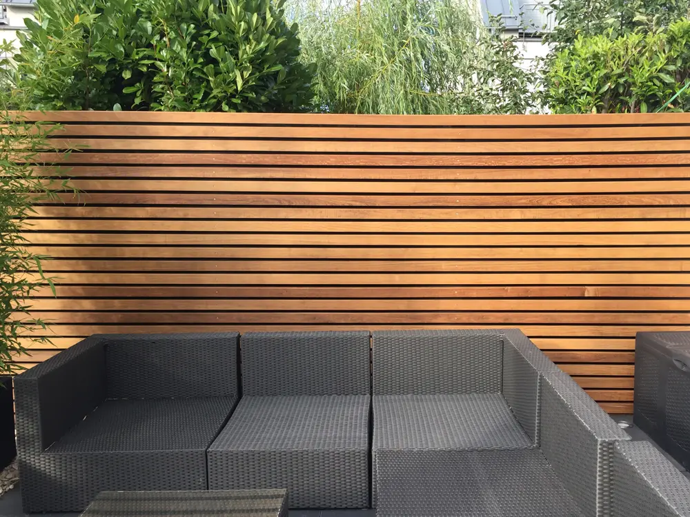 00021847~~03~Ipe_Rhombusleisten_20x65mmAD15grad_Schraege_gehobelt_Kanten_gerundet