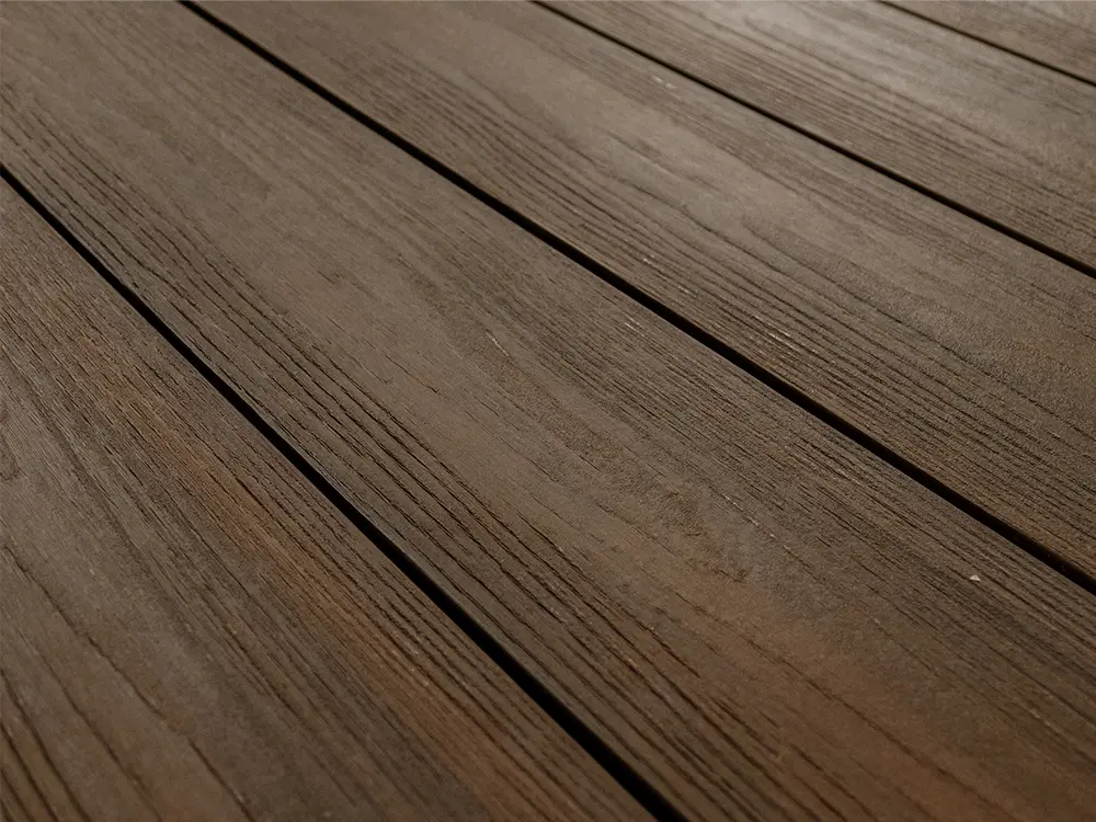 18-202718-A~~12~BPC_TD_20x140mm_Massiv_Massiv_Walnut_Schraegsicht_01