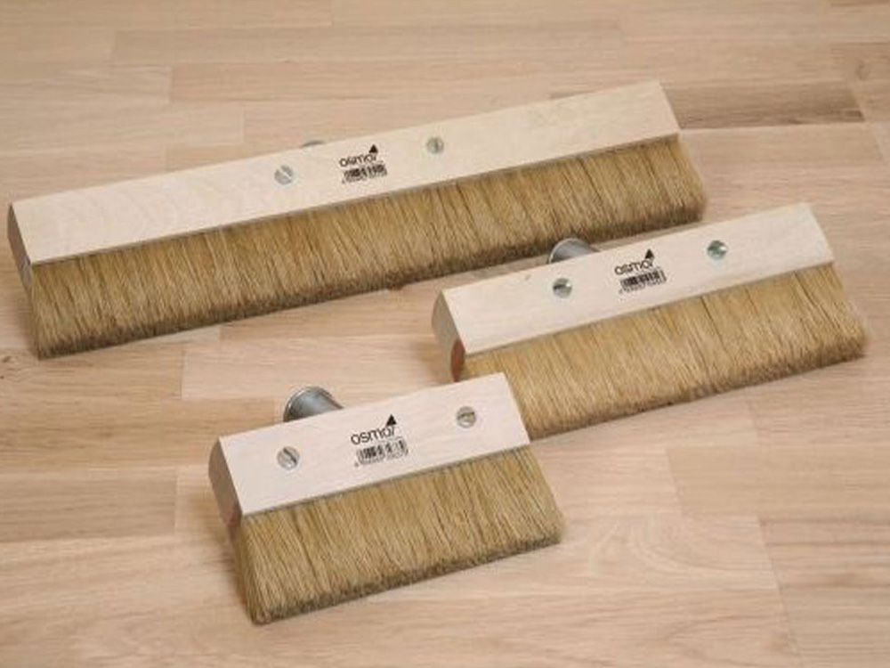 00016724~~01~osmo_fussbodenbuerste_220_mm