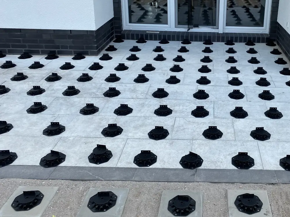 00004737~~02~Terrassenlager_verbaut1