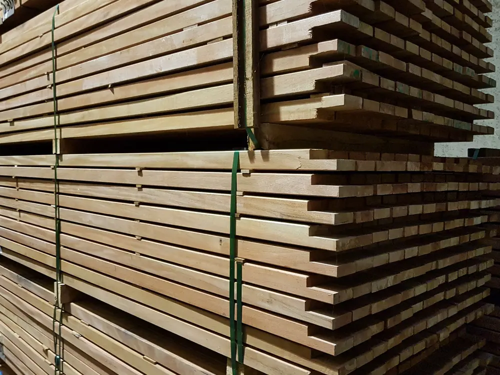 00080049~~02~cupiuba-unterkonstruktion-ad-4-seitig-gehobelt-kanten-gerundet-wechselfalz