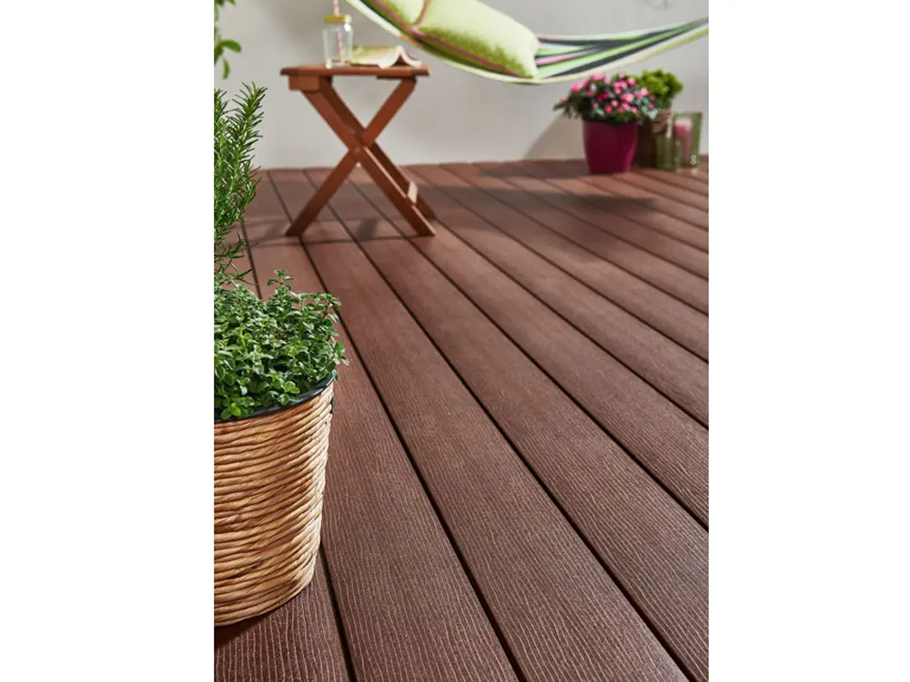 00083872~~01~DieSmarte,WPC,braun,gepraegteOberflaeche