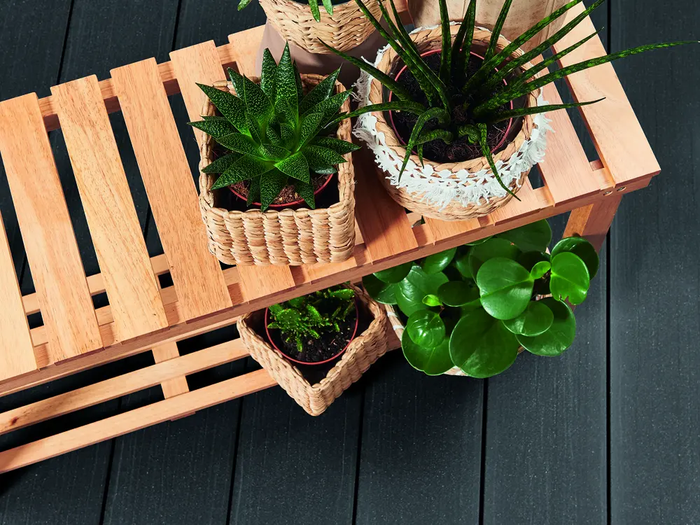 18-200189~~05~NATURinFORM_Terrassendielen_DIE_EXKLUSIVE_Lavagrau_22251