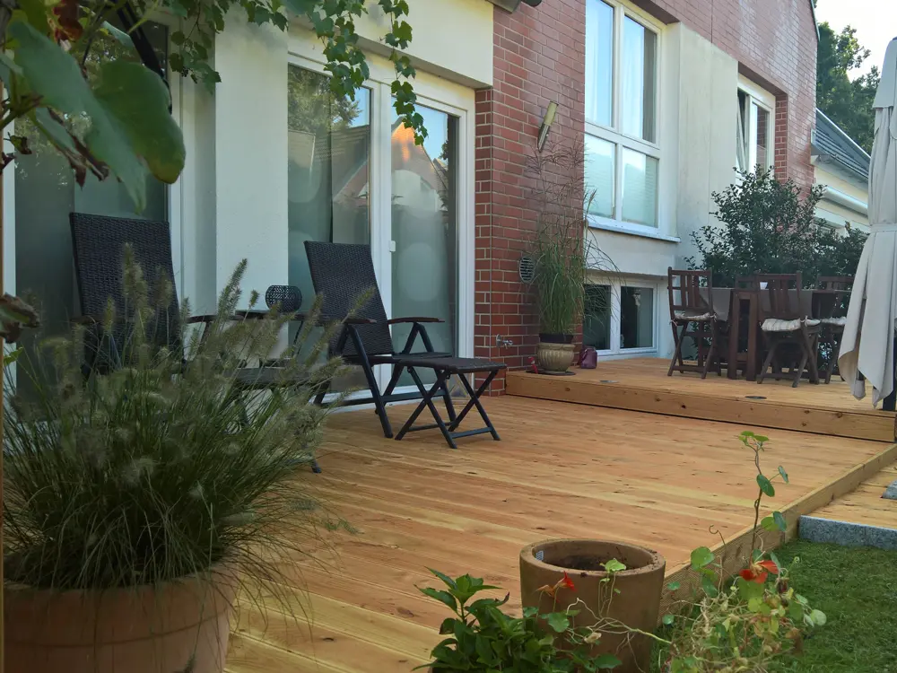 18-220409~~04~Douglasie_Terrassendielen_28x145_mm_KD_Zweite_2_Wahl_grob_fein_T7