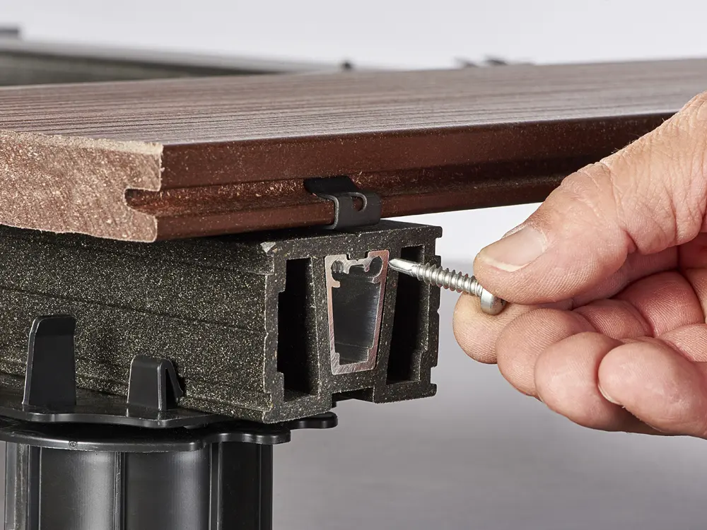 18-204407~~04~WPC_UK_Nif04