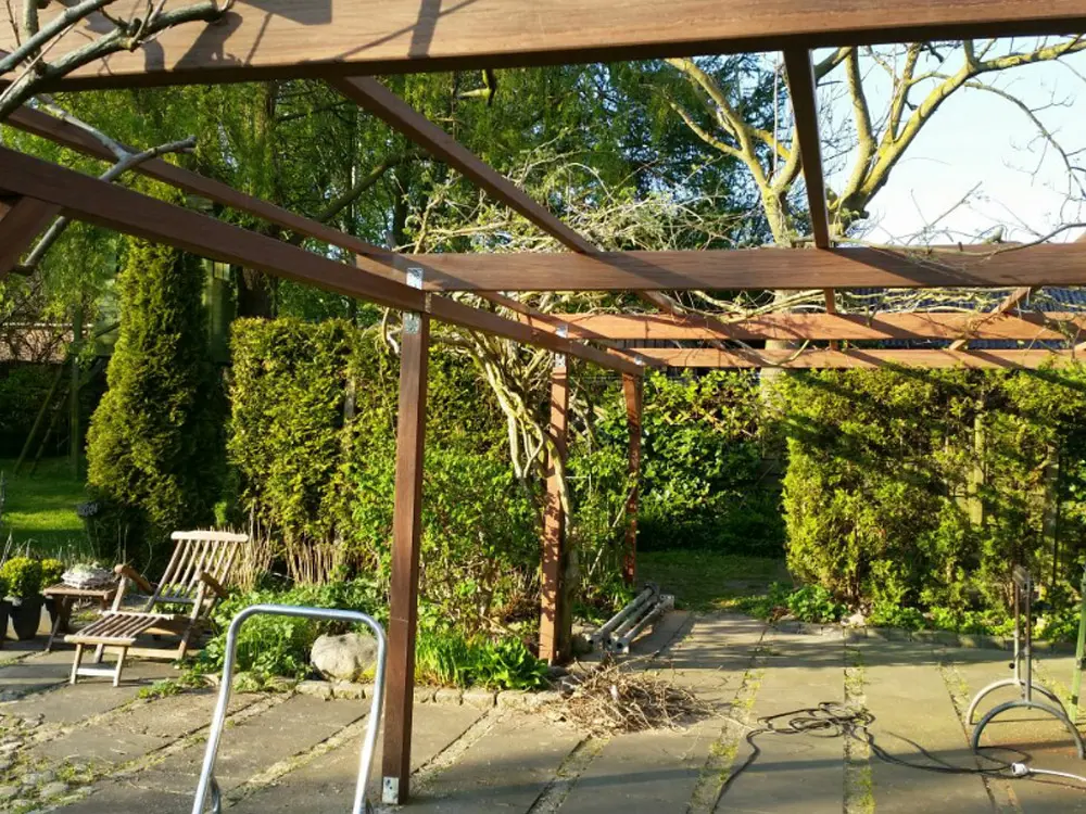 00002820~~03~Bongossi_Schnittholz_AD_FAS_100x100_mm_saegerauh_Garten_Holz_saegerauh_Hobelware_hobeln_Bauholz_Terrass