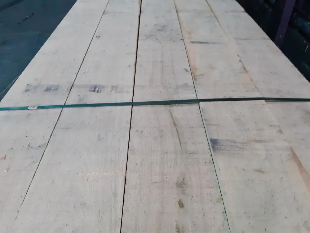 18-201633~~01~Eiche_Kantholz_50_Lager01