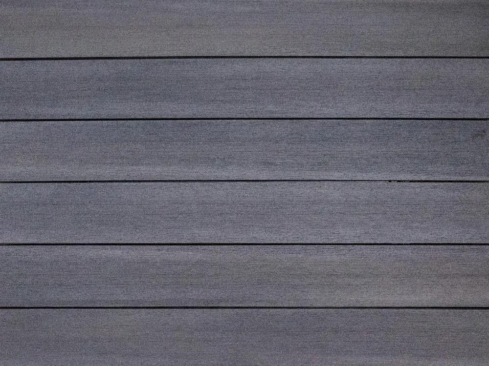 18-202911-A~~17~KAHRS_BPC_Terrassendielen_20x136mm_Vollprofil_SilverGum_Draufsicht_m_Diele_03