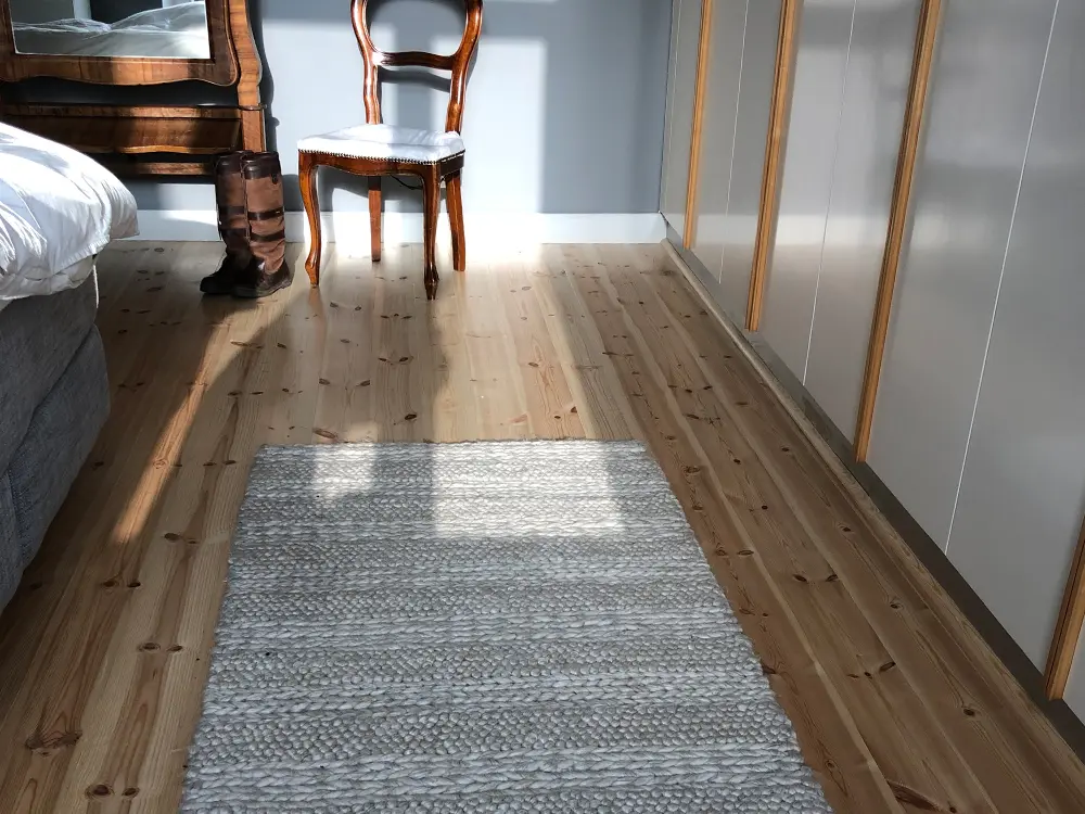 18-204507~~03~KAHRS_Massivholzdielen_Kiefer03