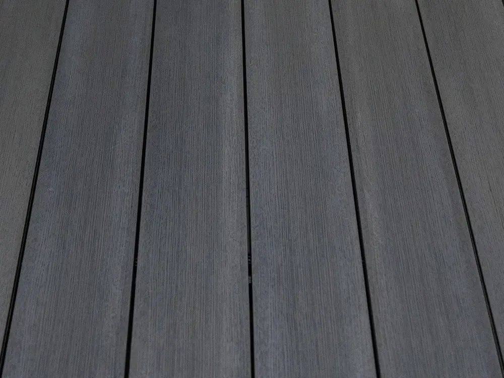 18-202911-A~~16~KAHRS_BPC_Terrassendielen_20x136mm_Vollprofil_SilverGum_Fontalsicht_01