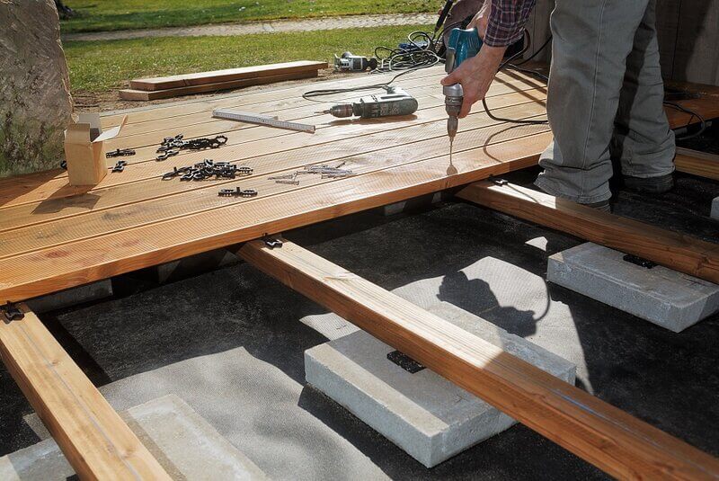 Terrassenunterkonstruktion: So machst du es richtig