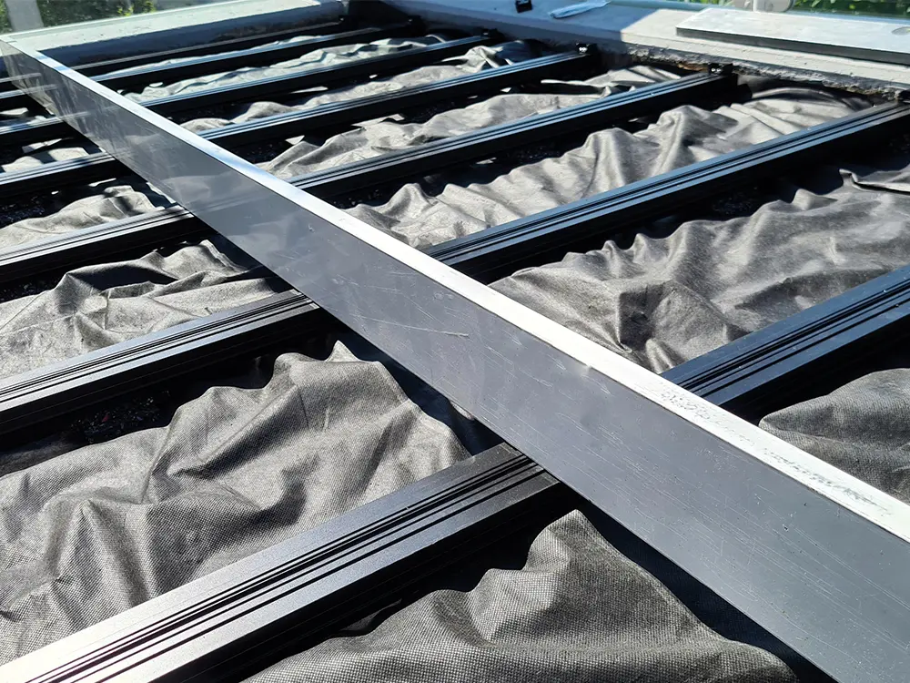 18-205200~~12~KAHRS_Unkrautvlies_03