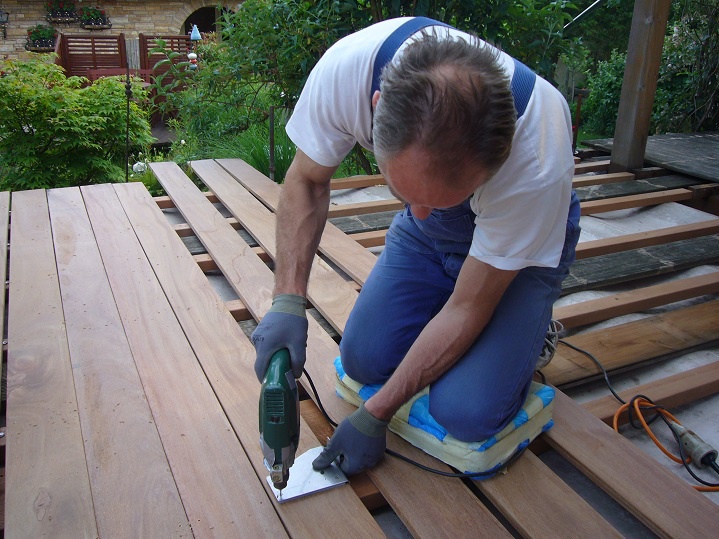 terrassendielen verschrauben
