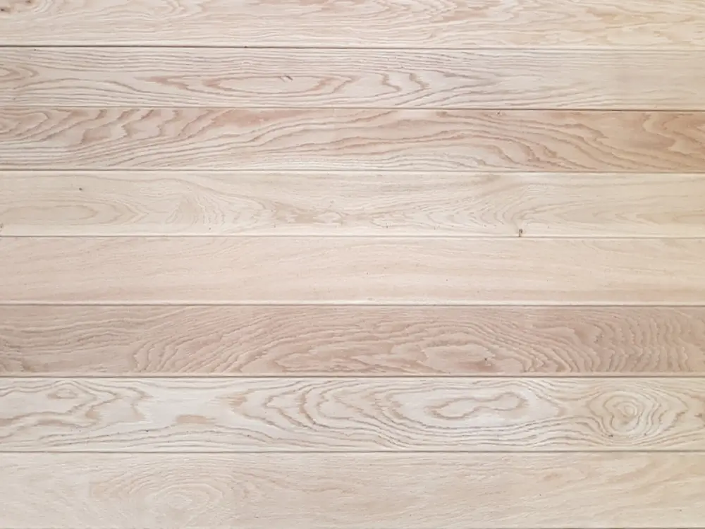 18-201067~~01~Eiche_Premium_Lager1_Shop_rotate