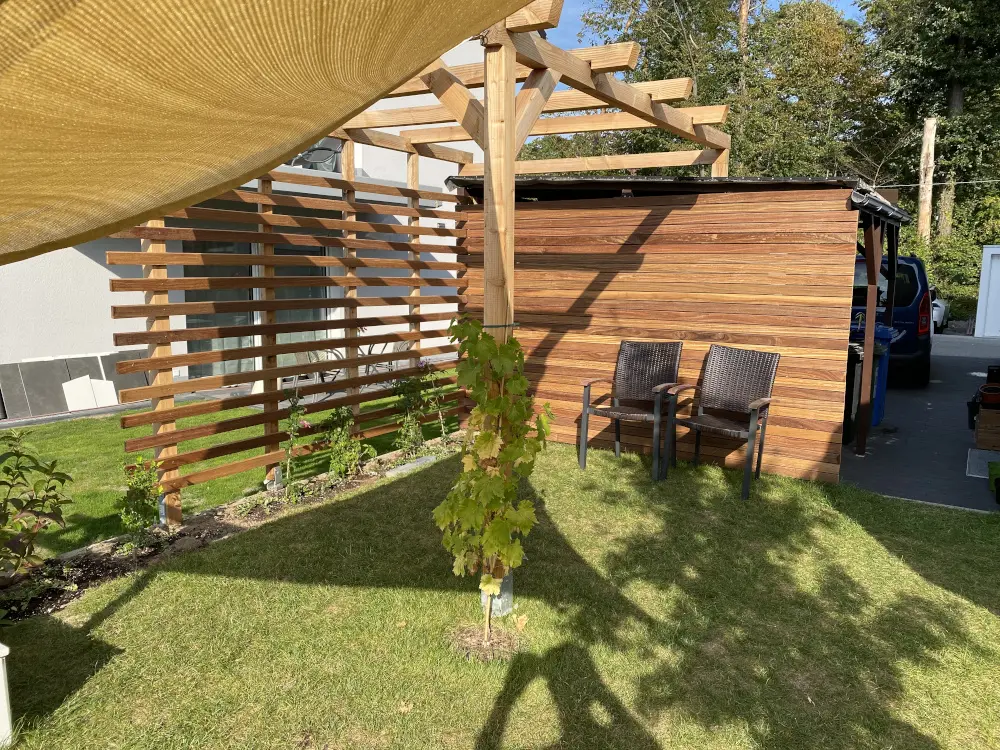 18-202188~~08~Cumaru_Rhombusleiste