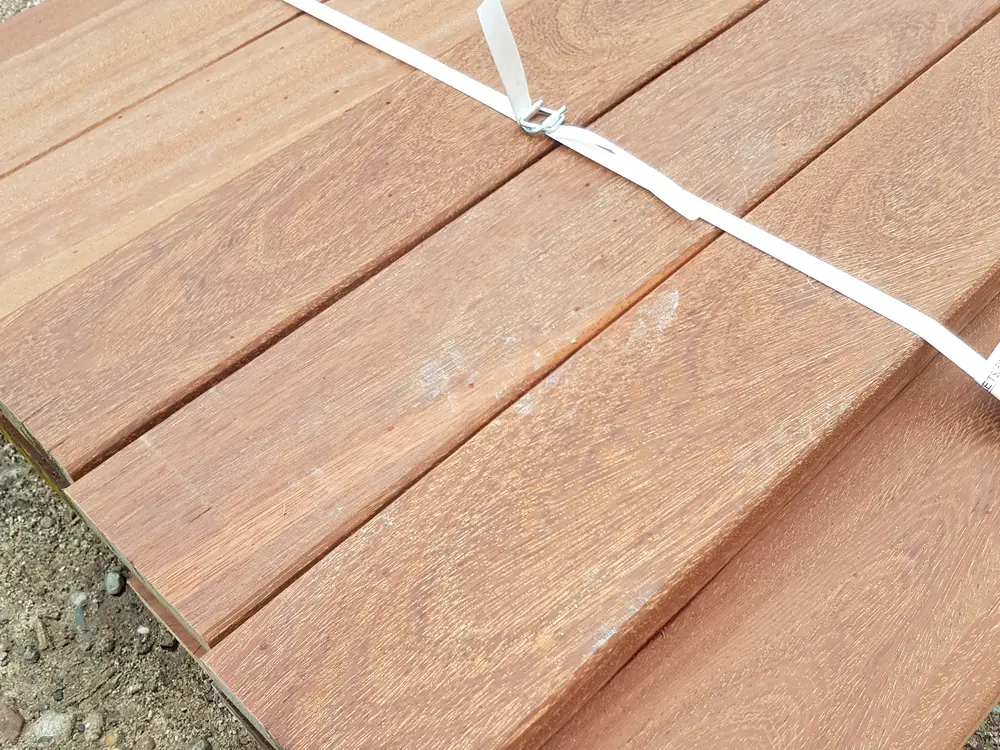 00022696~~02~Bongossi_Terrassendielen_45x190_mm