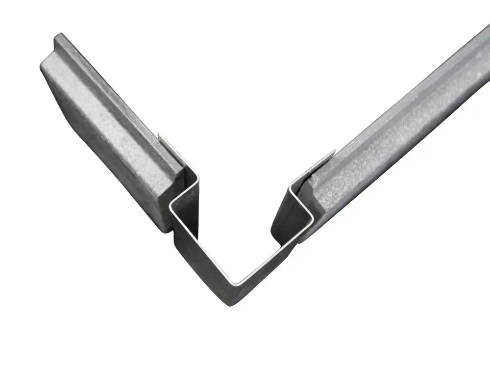 00022444~~01~naturinform-fassadenecke-die-gestaltende-edelstahl-gebuerstet-geschliffen