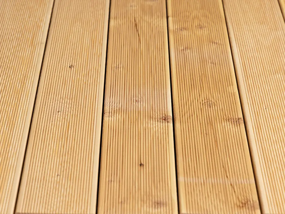 18-220368-B~~26~Kanadische_Douglasie_27x143_grob_fein_06