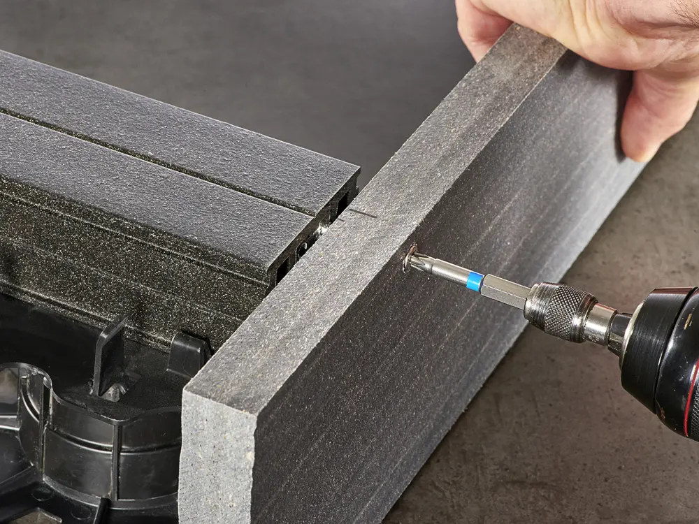 18-204407~~05~WPC_UK_Nif05