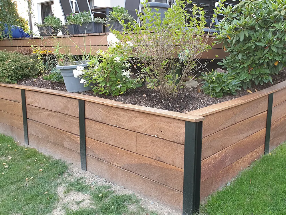 00002785~~03~Schnittholz_Bongossi_saegerau