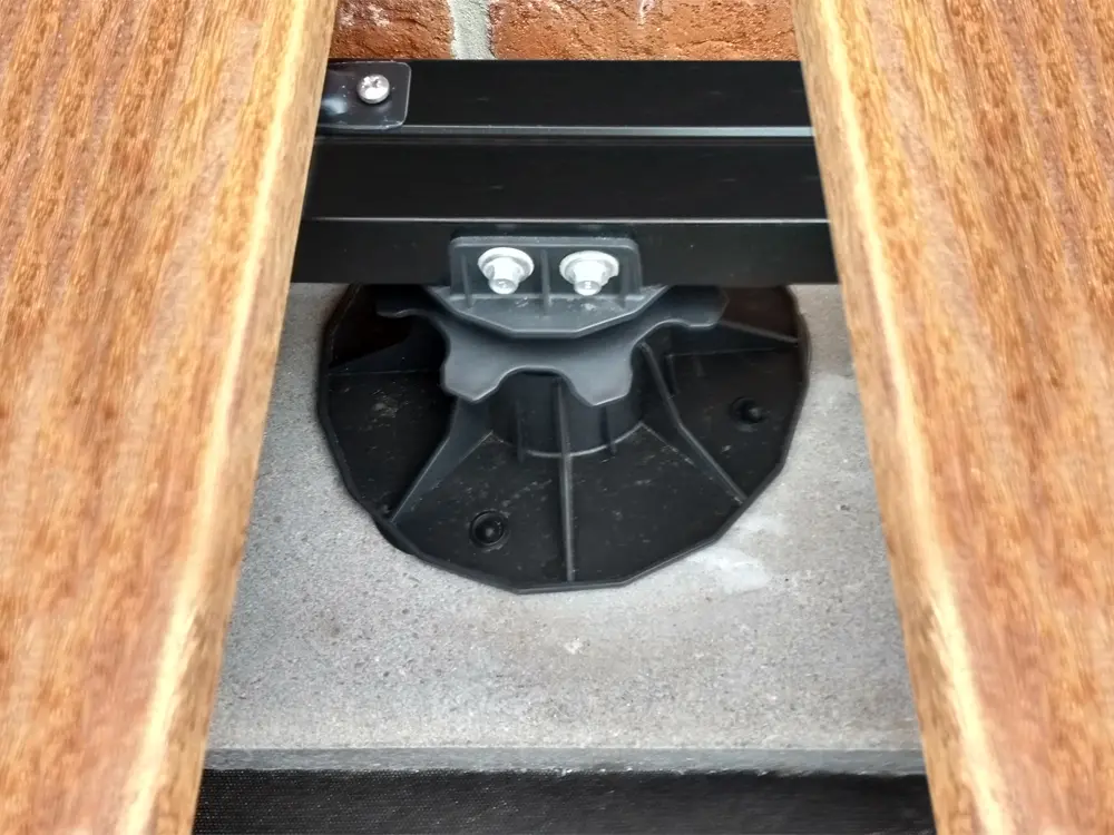 00005883~~02~KAHRS_Terrassenbohrschraube