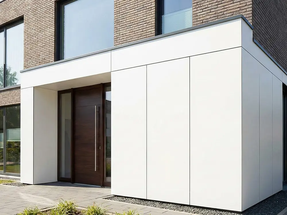 00083612~~01~hpl-fassaden-schichtstoffplatten-6mm-weiss-ral-9016_KI01