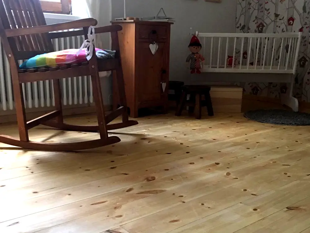 18-200871~~03~Massivholzdielen_Kiefer_FSC_Mix_Credit