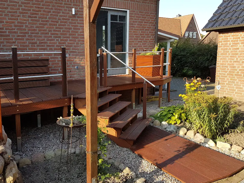 00002953~~04~Bangkirai_Terrassendiele(8)