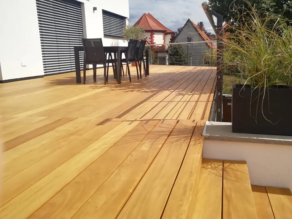 00010127~~05~Terrassendielen_Garapa