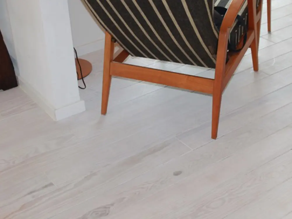 00022419~~03~Seekiefer~Massivholzdielen