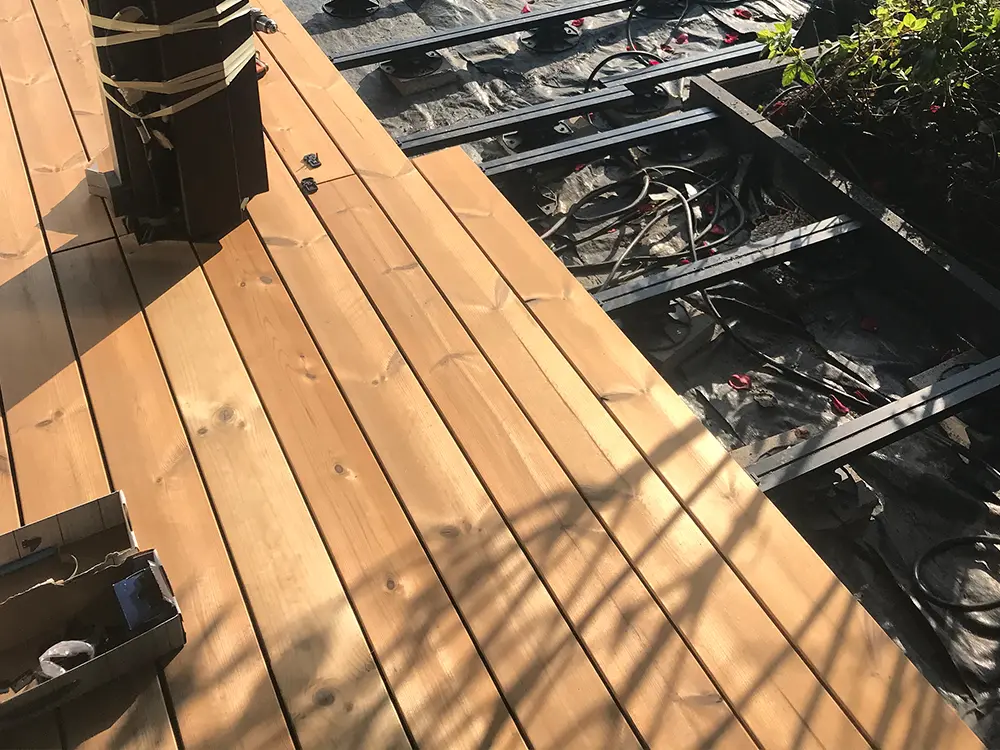 18-204249~~13~Thermokiefer_TD_42x140_Ambiente03