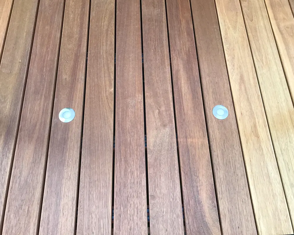 00085092~~11~Terrassendielen