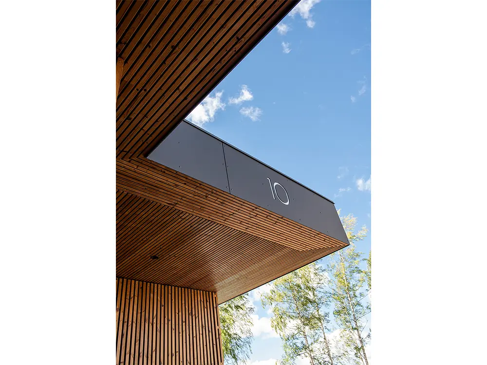 18-205165~~13~Thermofichte_Triple_Shadow_32x140mm04