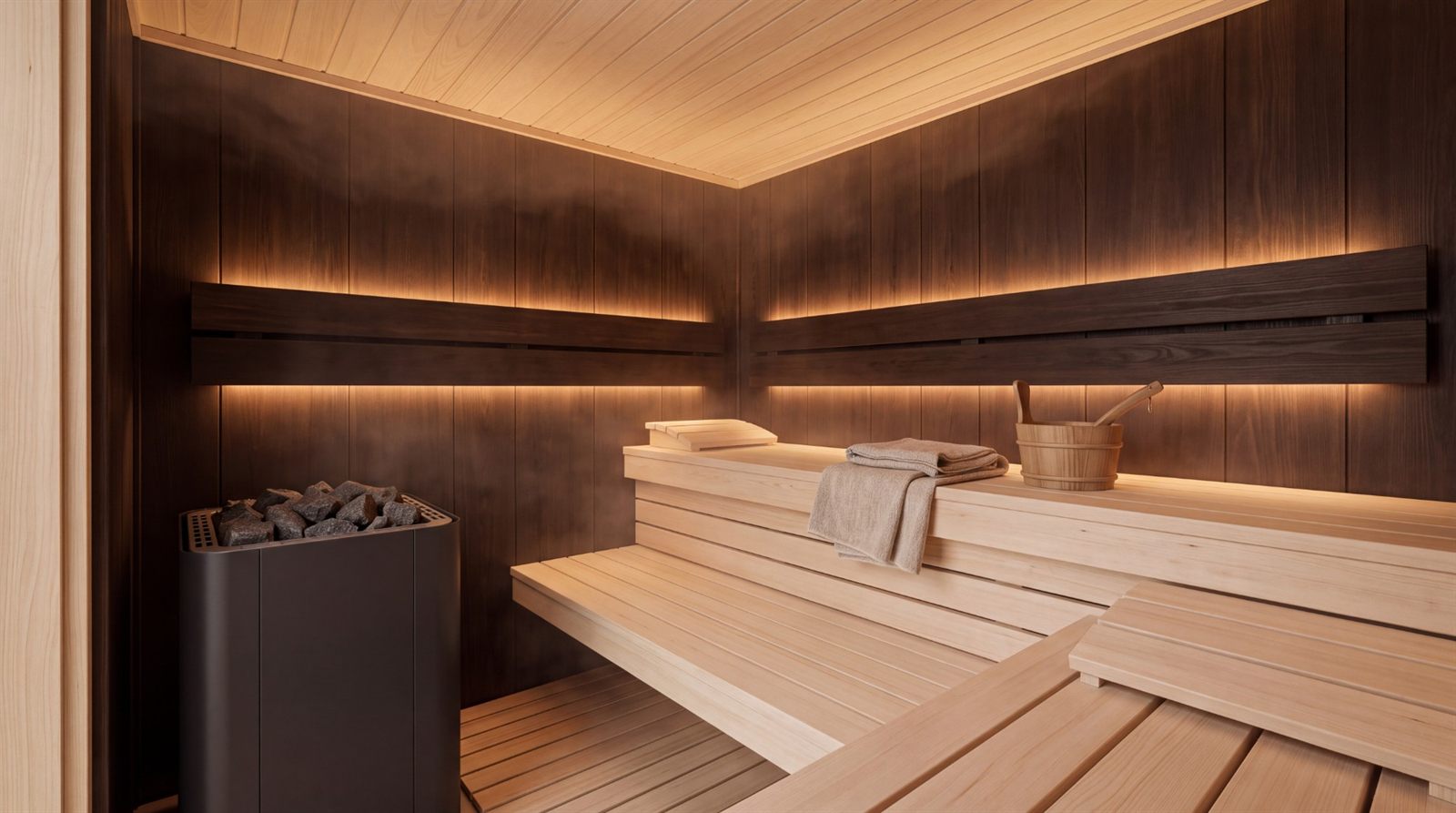 Moderne Sauna mit hellen Espe-Bänken und Espe-Decke, dunkle Thermoespe an Wänden und Rückenlehnen, warme Beleuchtung
