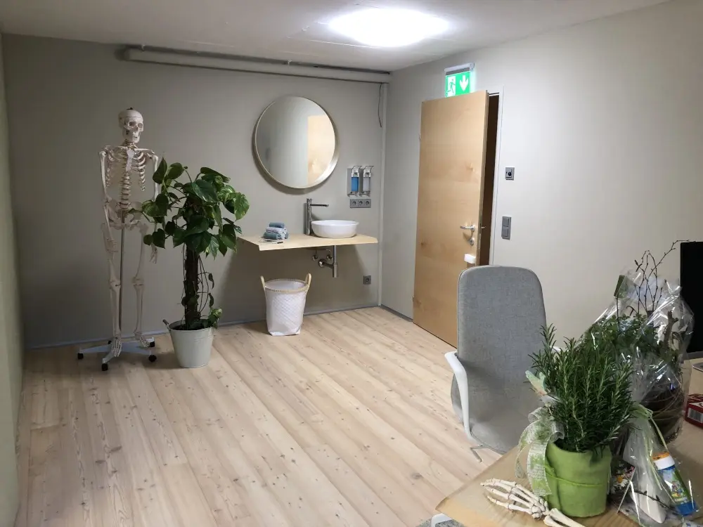 18-204022~~02~sib_Laerche_natur_roh2