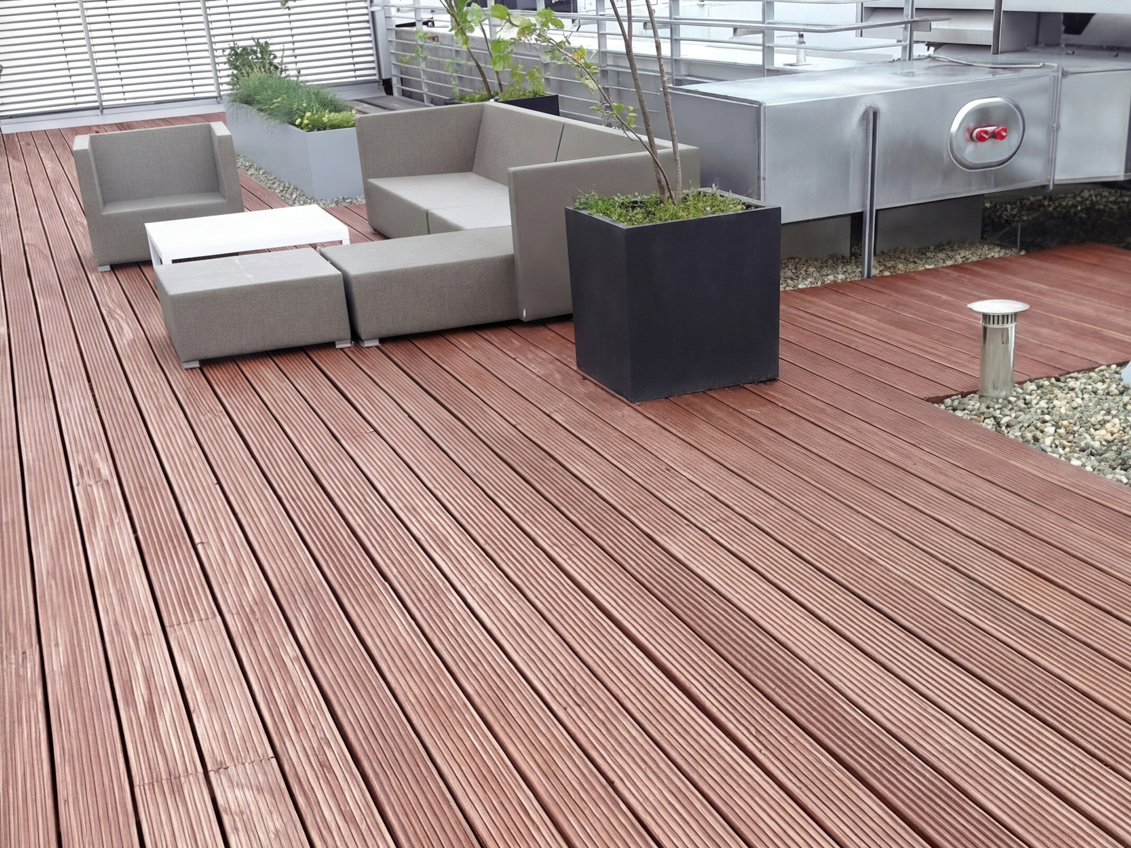 00003030~~03~Bongossi_Terrassendiele_AD_FAS_40x145_mm_glatt_grob_Diele_Holz_Terrasse_Boden_Terrassenholzdielen_Garte