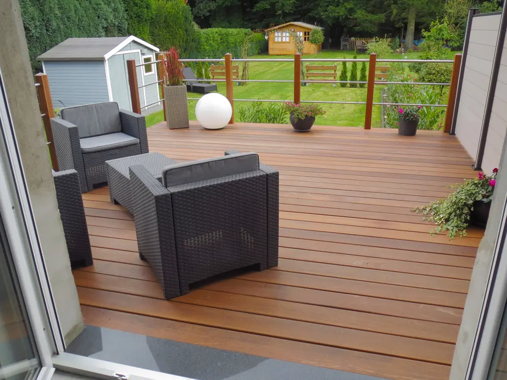 18-205224~~14~Terrassendielen_Bangkirai_21x145_Ambiente14