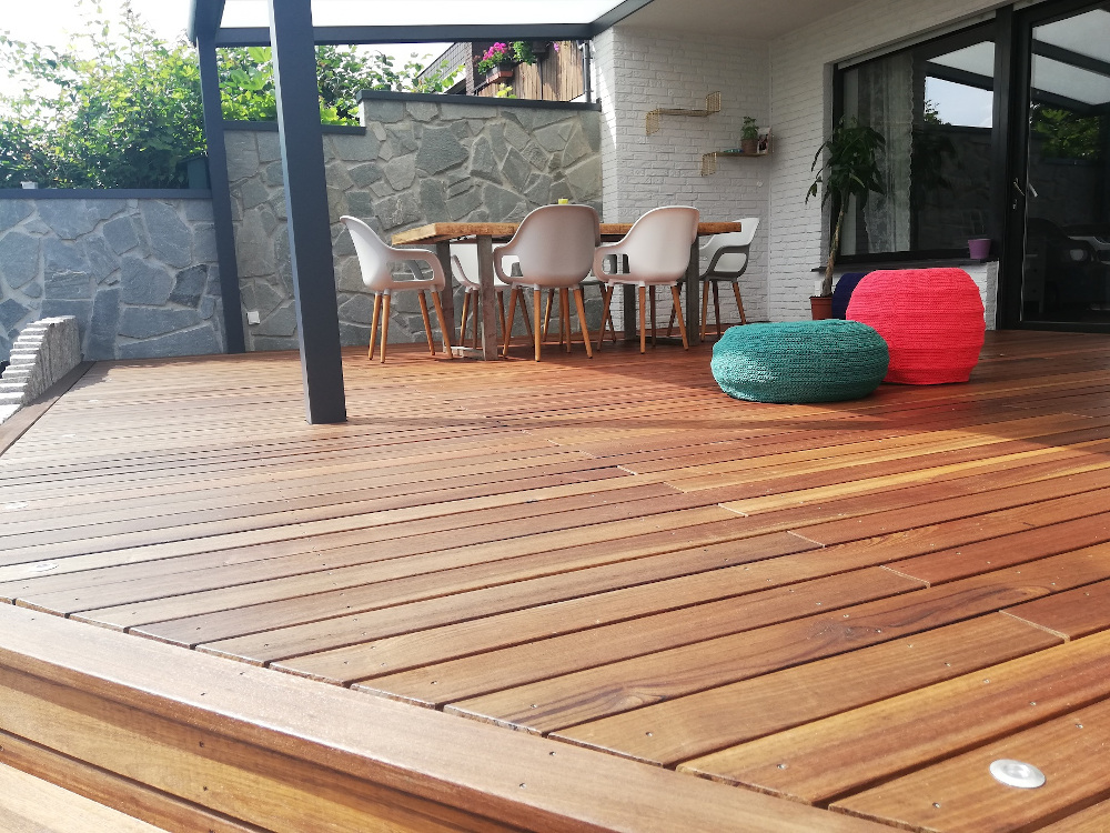 18-202366~~02~Guyana_TD_25x65_02