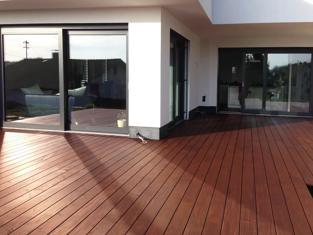 18-204628~~02~Ipe_21x143_TD_AD02