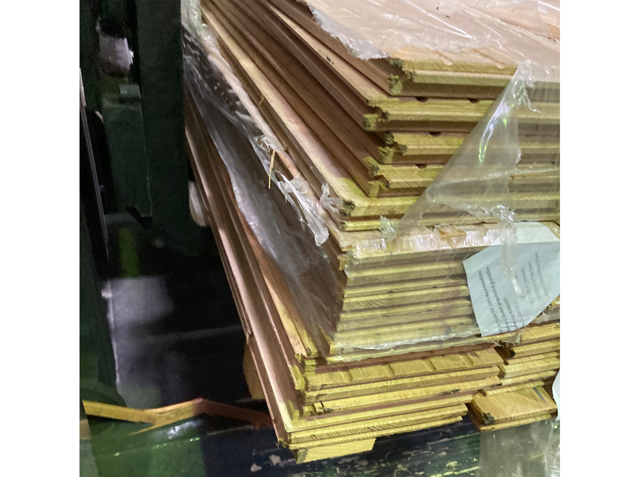 00051515-B~~12~KAHRS_Massivholzdielen_Eiche_FSC100_B1