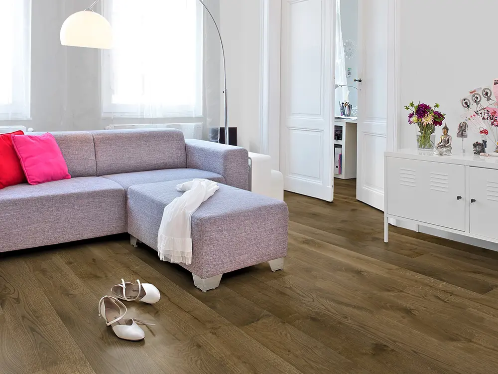 00070008~~03~Kahrs_Parkett_Eiche_Tradition_ ger_naturgeoelt03