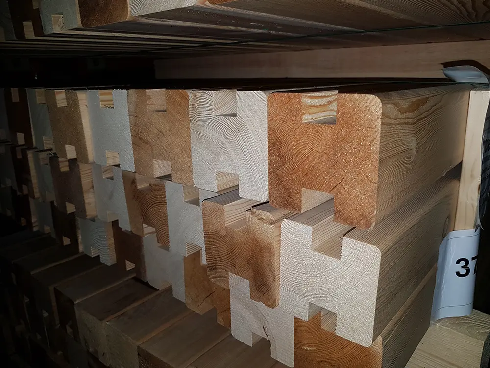 00061430~~04~Mittelpfosten_90x90x2100mm