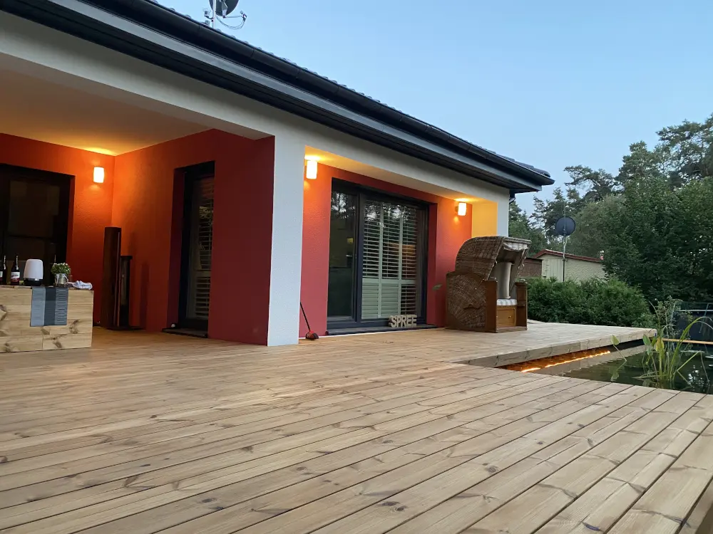 18-204248~~03~26x137-mm-thermokiefer-terrassendielen03