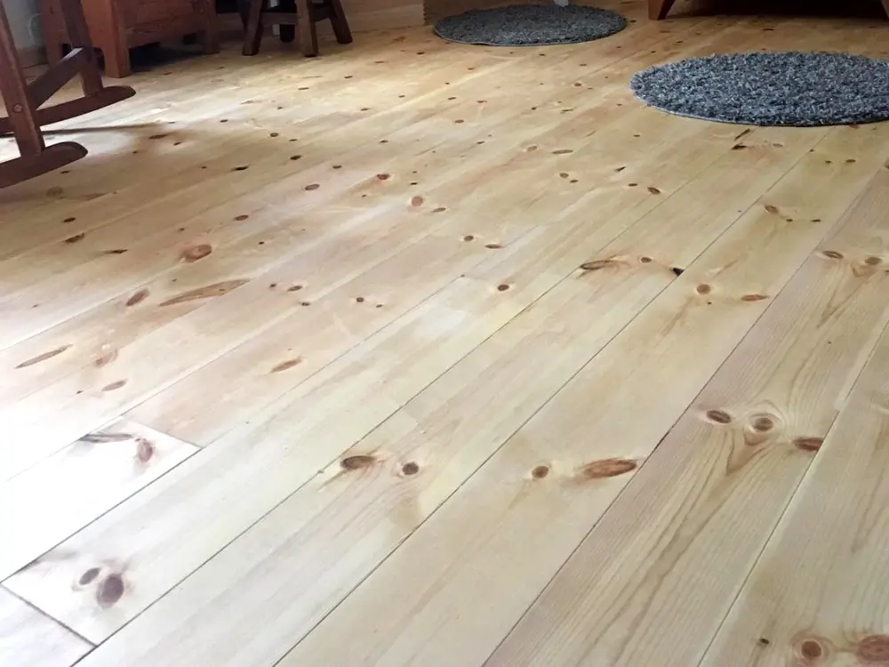 18-202403~~03~Massivholzdielen_Kiefer_FSC_Mix_Credit3