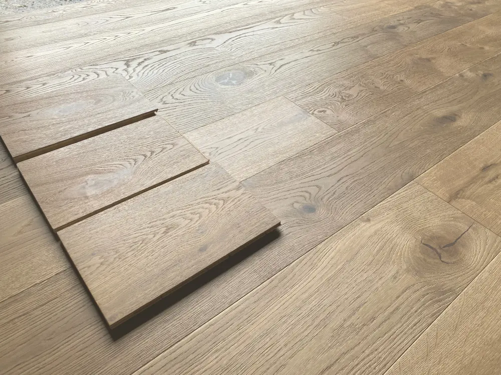 00070007~~06~Kahrs_Parkett_Eiche6